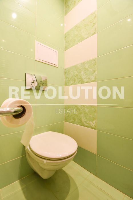 Дава се под наем Тристаен апартамент в София, Център - 91 кв.м за 960 € - Снимка #8