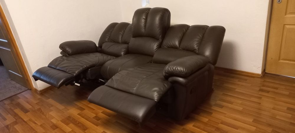 Vand canapea de piele cu riclainer