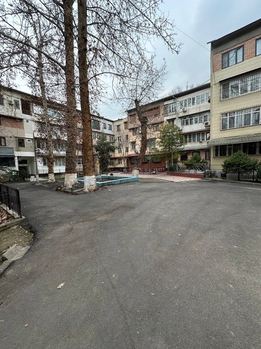Продается 4 комнатная квартира ремонт ул.Кунаева Гостиница Россия