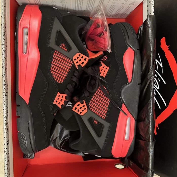 Jordan 4 Red Thunder 44