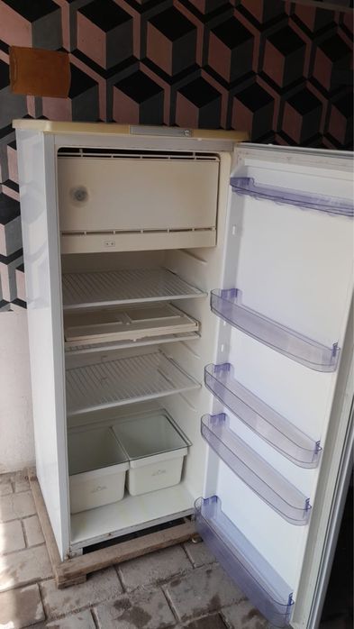 Продам холодильник