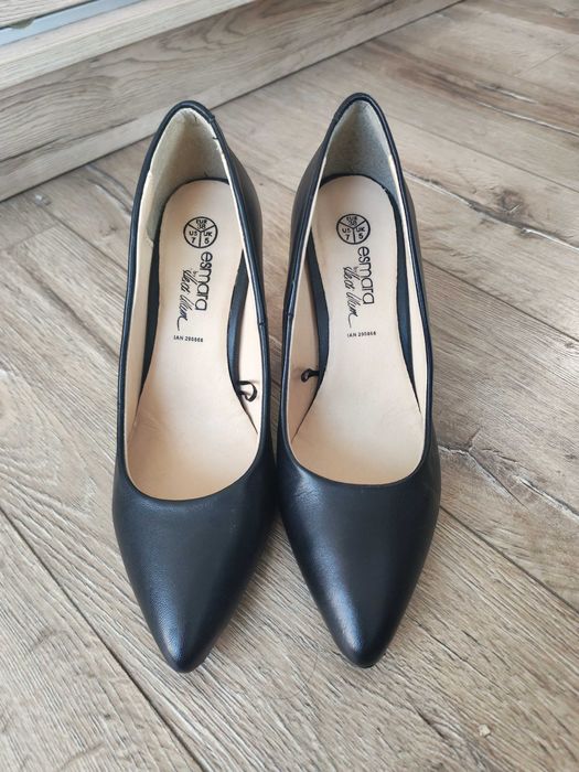 Елегантни дамски обувки от естествена кожа 38 номер