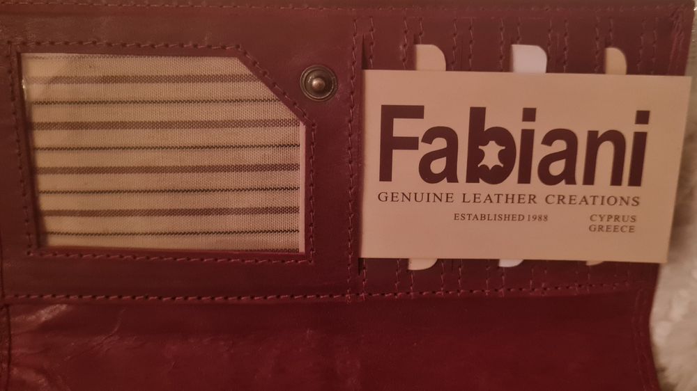 НОВО дамско портмоне 100% ЕСТЕСТВЕНА КОЖА