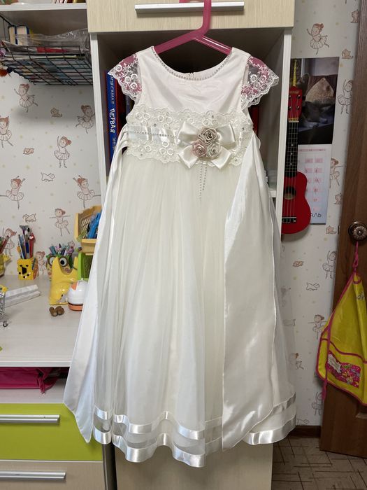 Нарядное платье