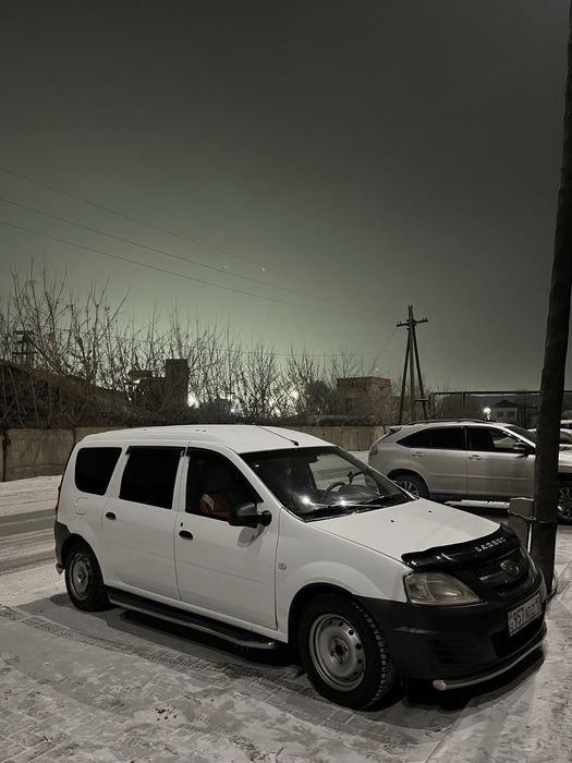 Продам боковые подножки(пороги)