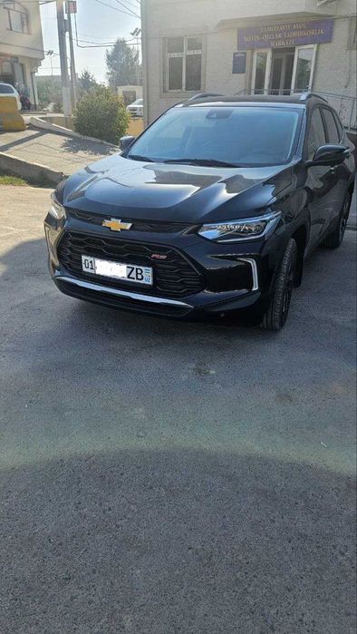 Treker II 2023 yil rangi qora