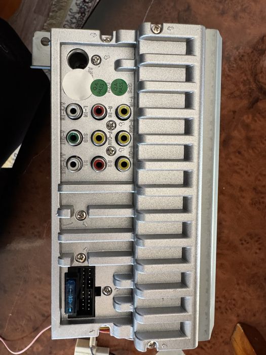 Продам автомагнитолу на Прадо