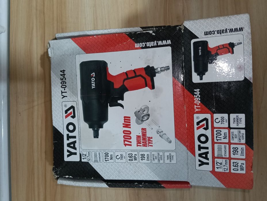 Vând pistol pneumatic YATO ( 1700 NM )