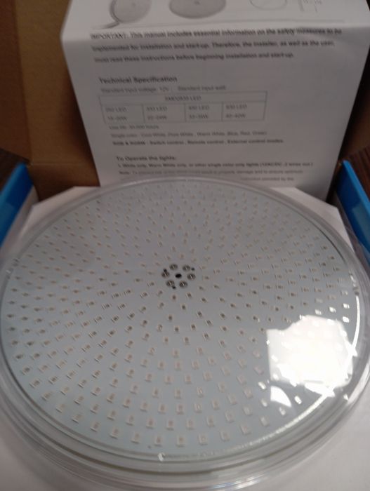 Лампи за басейни