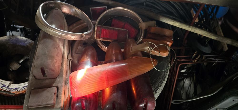 Trabant, piese trabant