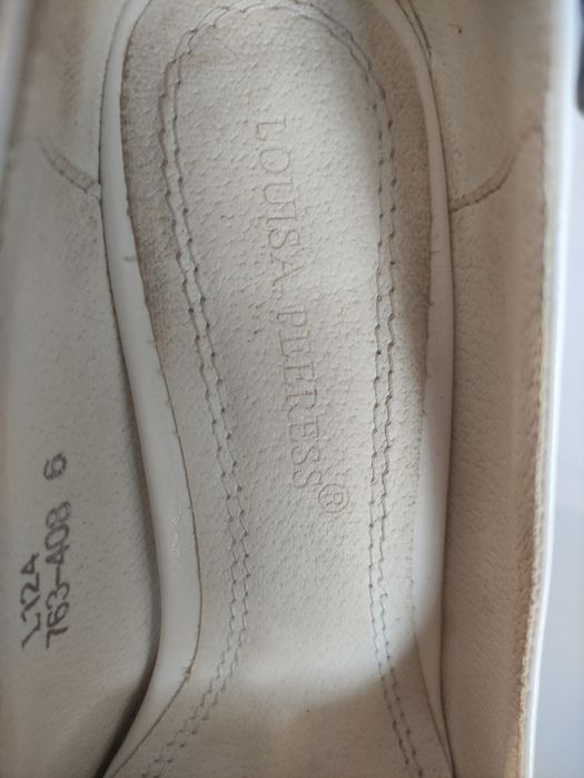 Продам, туфли женские .