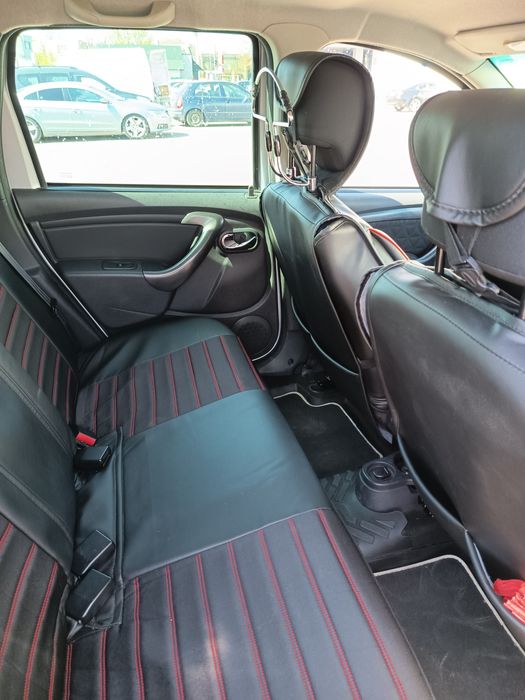 Vând Dacia Duster 1.2 TCE