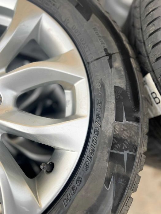 Летни гуми 215 60 16 Continental две от гумите са 0524 DOT 0622