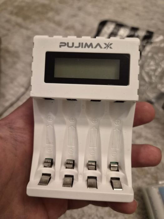 Зарядно за батерии Sanyo и Pujimax