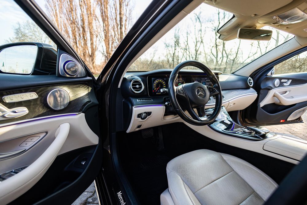 Mercedes-Benz E 220 d | 2018 | 1 PROPRIETAR | FULL OPTIONS | 31.900 €