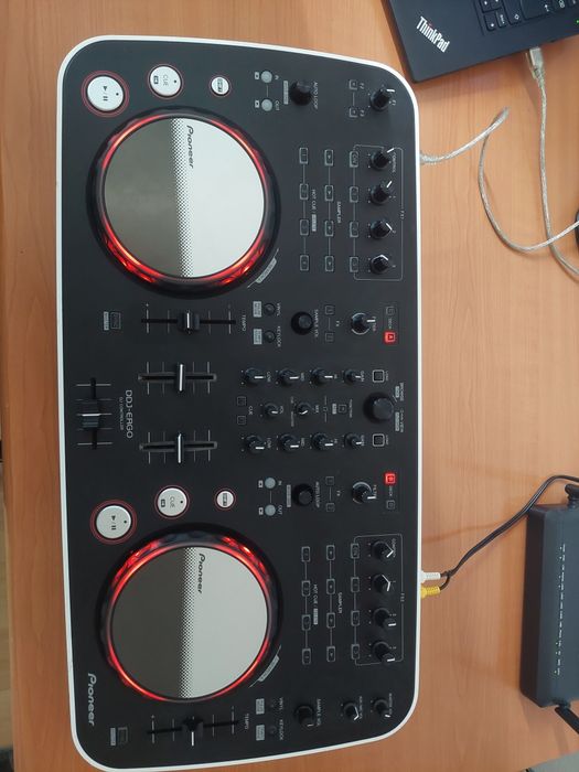Consolă DJ Pioneer DDJ Ergo-V