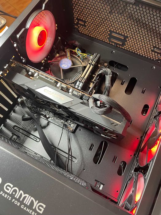 Calculator Pro Gaming X9, I5 10400F, 16 Gb, SSD 512, Video RX5700XT