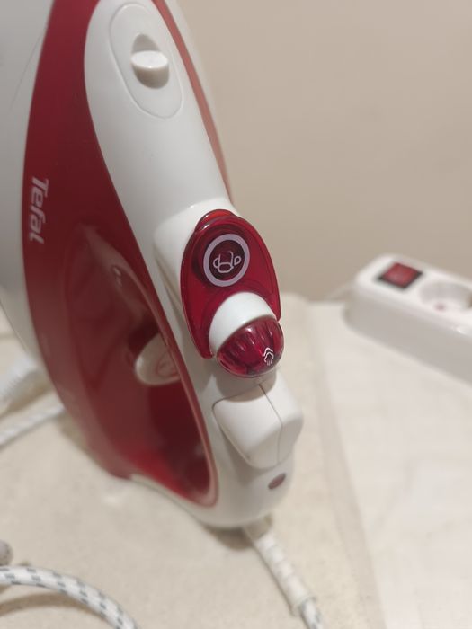 Утюг TEFAL продам