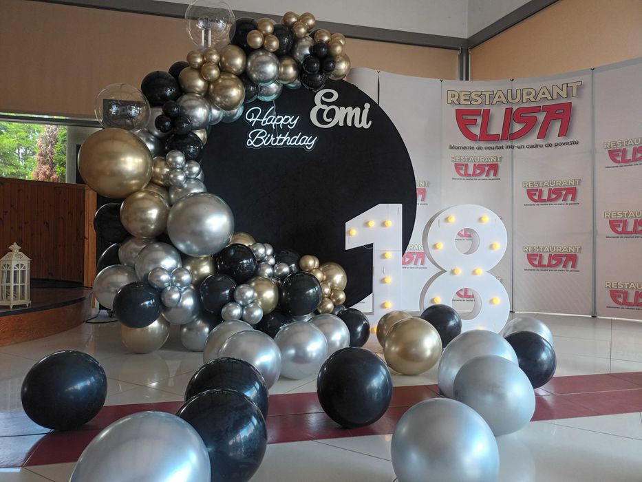 Aranjamente majorat Arcada baloane Photocorner Decor aniversare