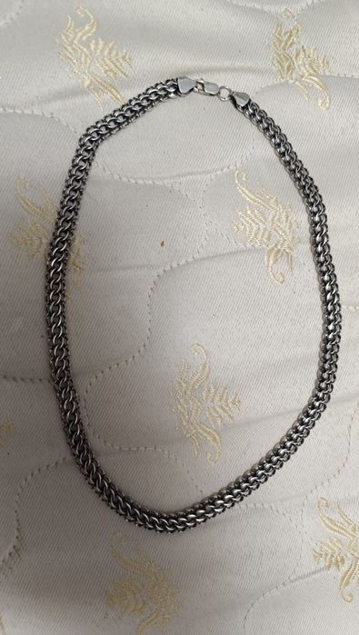 Продам серебренную цепочку