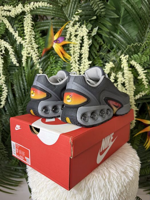 Nike Air Max DN Particle Grey