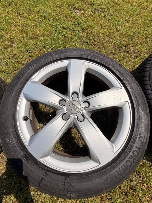 Vând Set4 Anvelope cu Jante aliaj originale Audi