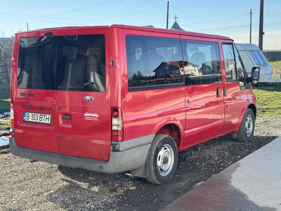 Ford transit 8+1 locurii