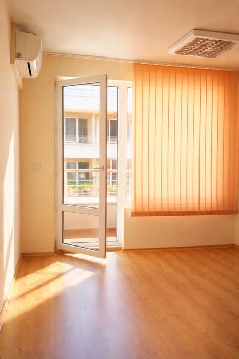 Дава се под наем Офис в Варна, Лятно кино Тракия - 25 кв.м за 248.88 € - Снимка #1