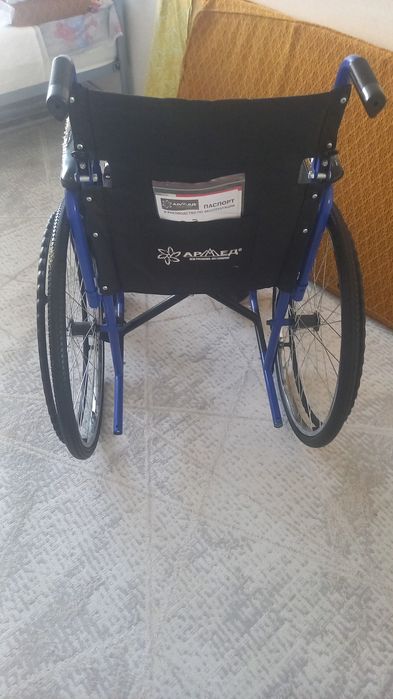 Коляска для инвалидом