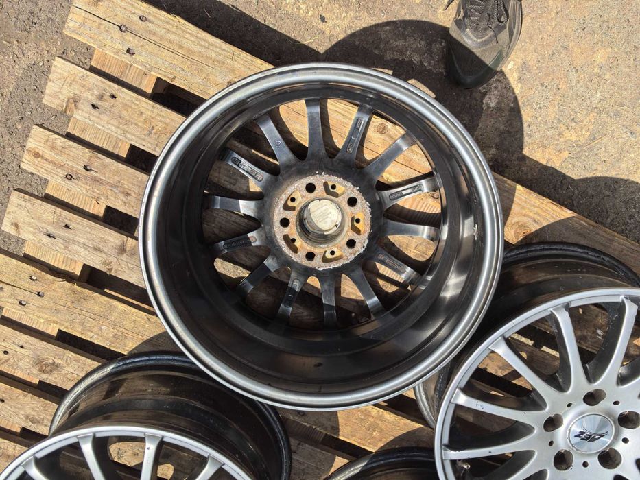 16 цола 5 х 112 мм Мерцедес / Фолксваген / Ауди - 7 Инча / ЕТ 48