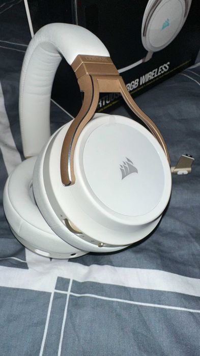 Беспроводные наушники | Corsair Virtuoso RGB Wireless (White/Gold)