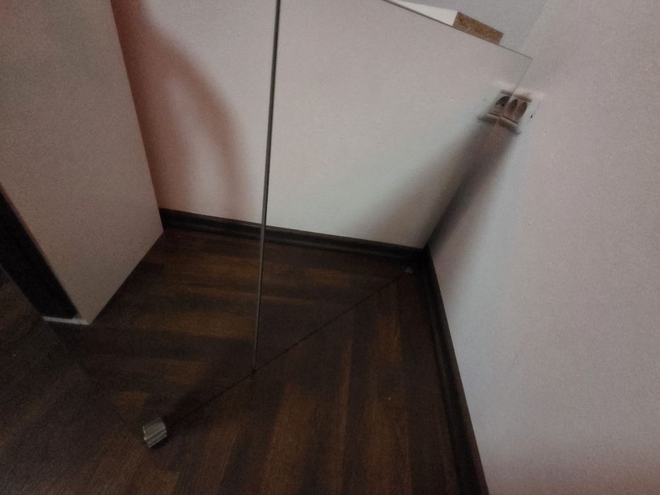 Mobilier baie suspendat modern