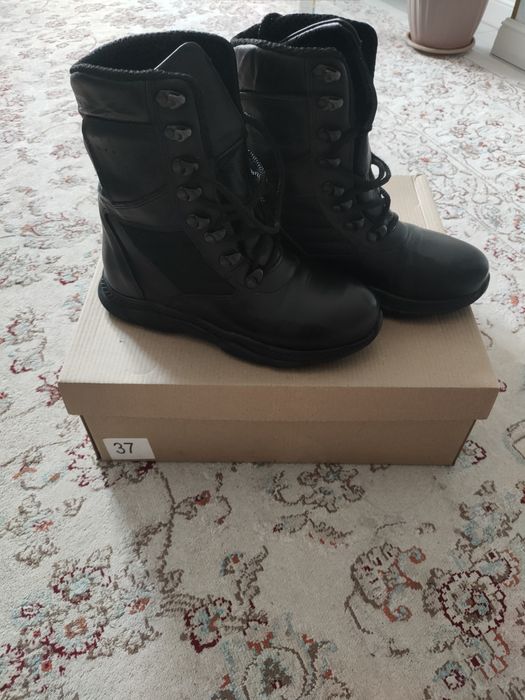 Берцы 37 өлшем..