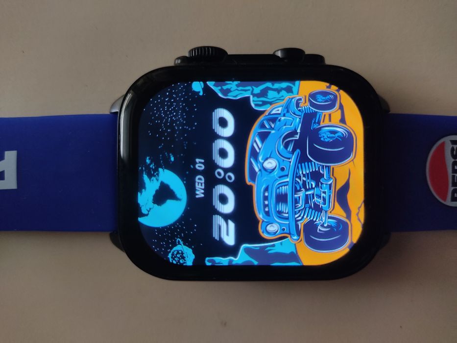 PEPSI WATCH LIMITED Edition Amoled display