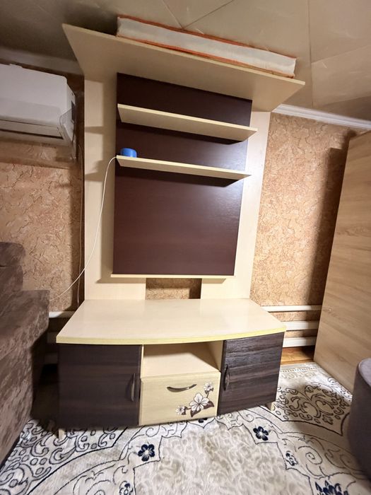 Подставка под телевизор