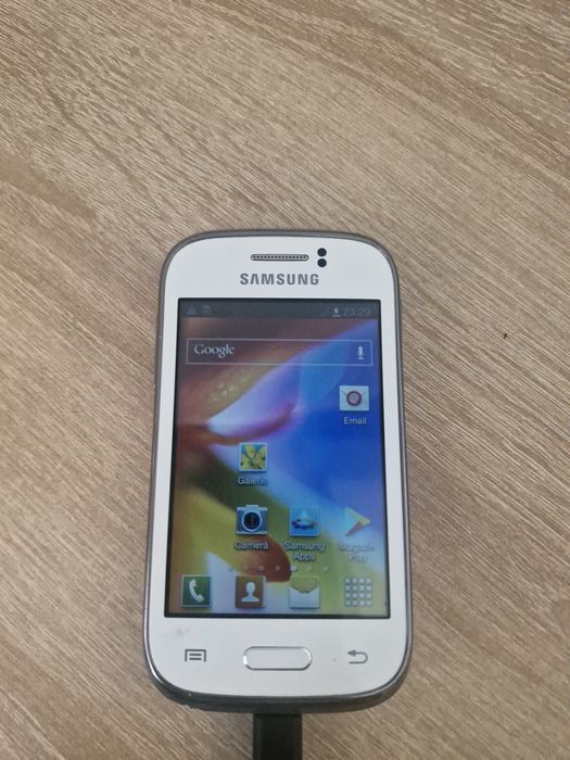 Vand telefoane vechi