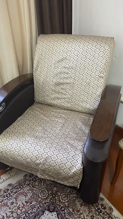 Диван и кресло