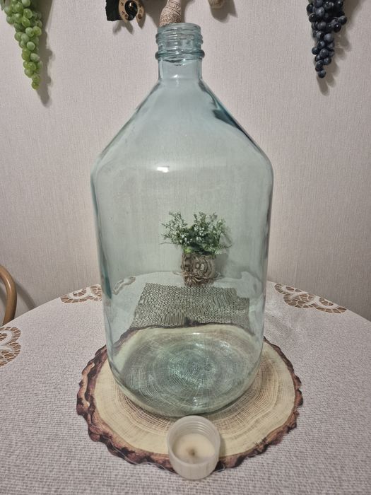 Продам стеклянную бутыль
