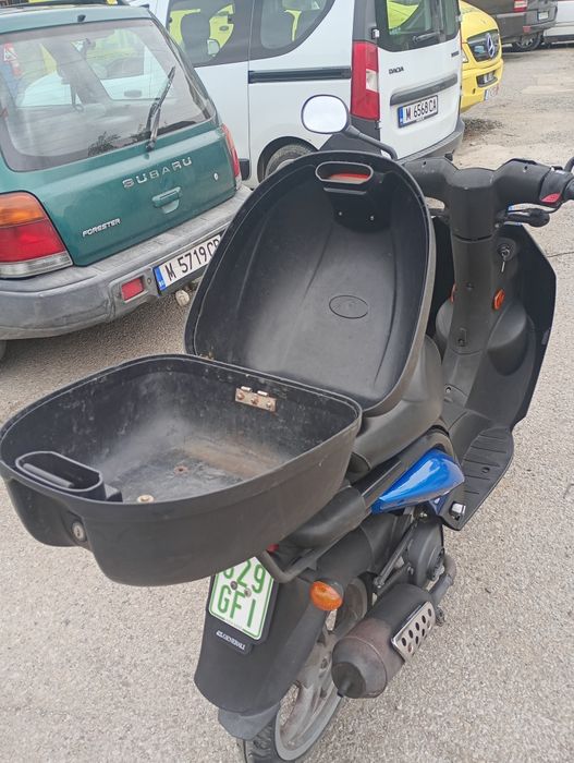 Peugeot скутер ..