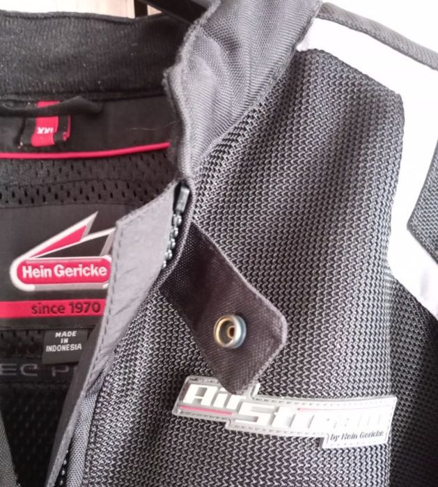 Vând geacă motocicletă Hein Gericke material textil respirabil neagră