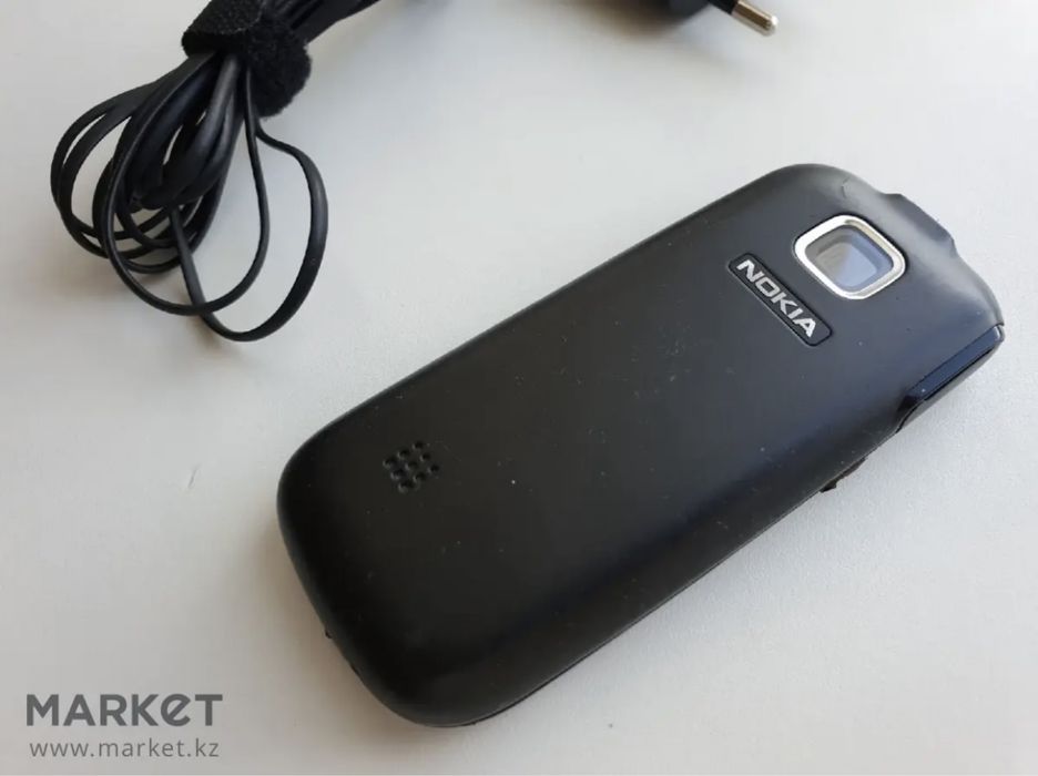 Телефон мобильный Nokia 2330