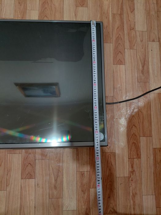 Продам на запчасти телевизор LG
