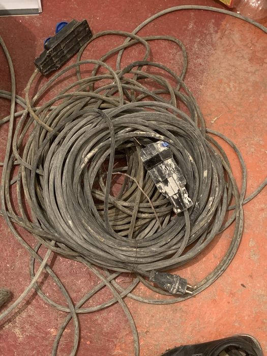 Уденитель страйителны медовой