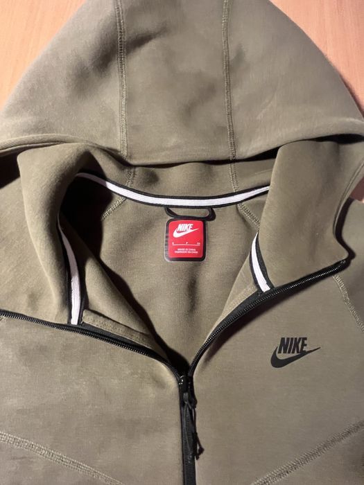 Nike Tech Verde olive verde original 100%