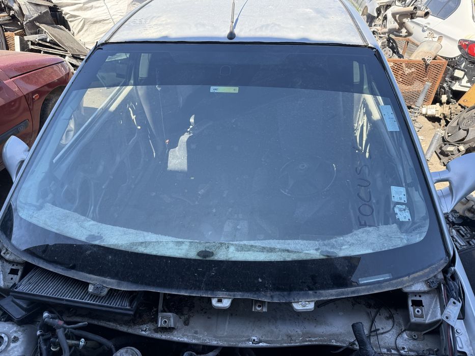 Челно стъкло за E46 / Pejo 206 / Scenic 1 / Focus 1 / Meriva A  / F30