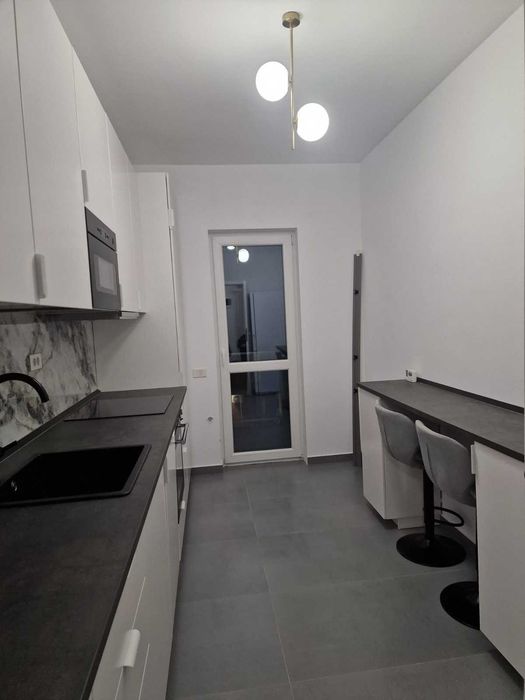 Vând urgent apartament 2 camere, Grand Crystal Residence, 62,6 mp, etaj 9, parcare inclusă