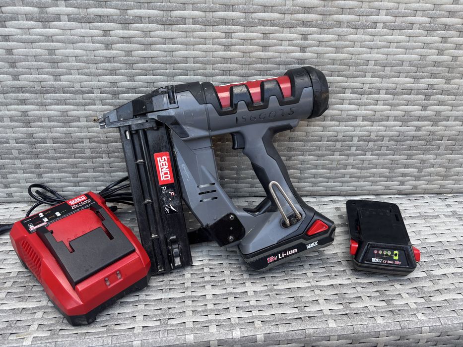 Pistol cuie Senco FN55AX