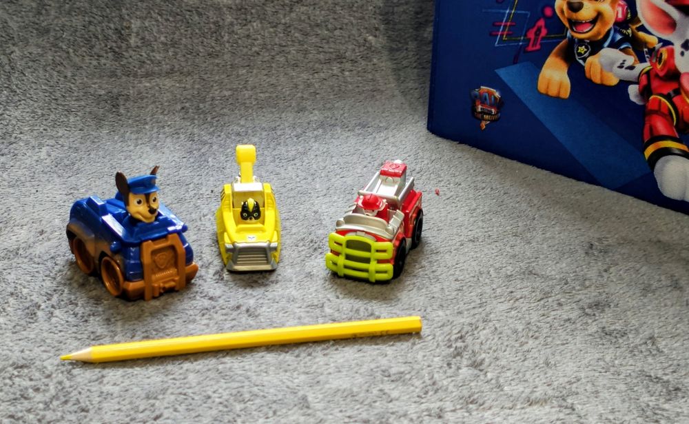 Jucarii Patrula Catelusilor: figurine si masinute