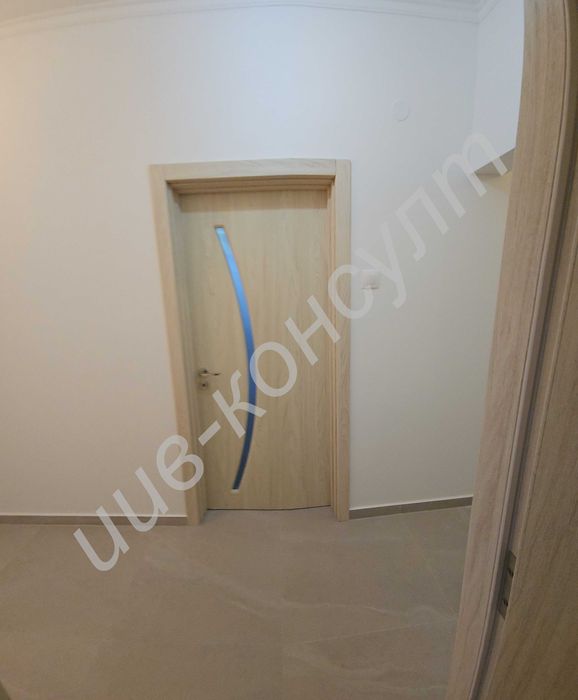 Тристаен апартамент в саниран блок, широк център гр. Велико Търново