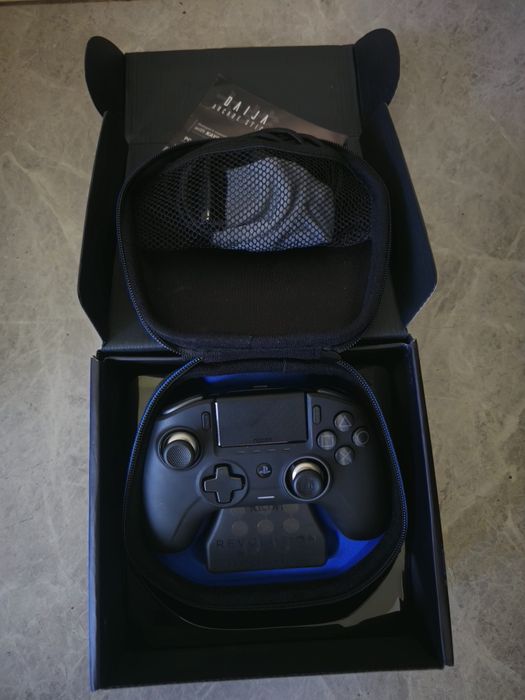 Controller Nacon Revolution Unlimited Pro